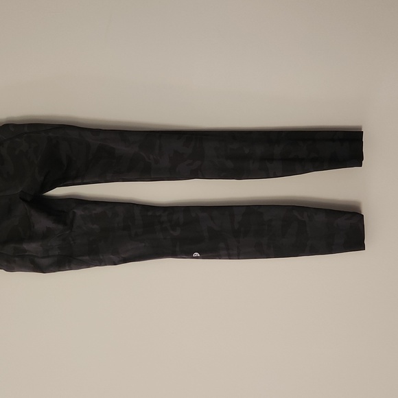 Lululemon Fast and Free 28" Incognito Camo Multi Grey Size 4 - Picture 10 of 11